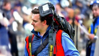 Telephoto lenses are making you a lazy photographer. The uncomfortable truth is that they kill your creativity