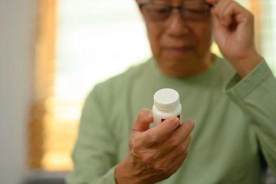 6 Extra Help Prescription Costs Seniors Can Lower