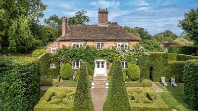 Princess Margaret and Lord Snowdon's Secret Sussex Home Is the Epitome of Post-War Glamour Inside a Historic 1481 Compound