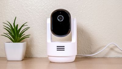 Arlo Essential Pan Tilt Indoor Camera 2K review