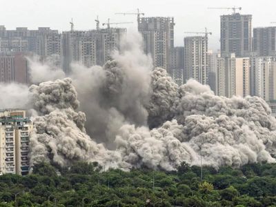 Supertech twin towers: SC defers hearing on plea seeking refund for homebuyers
