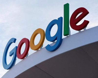 EU fines Google €890m for competition breaches over search and apps