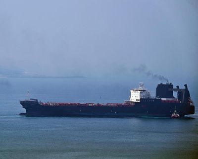 Oil passes $100 a barrel again and shares slide as Middle East conflict escalates