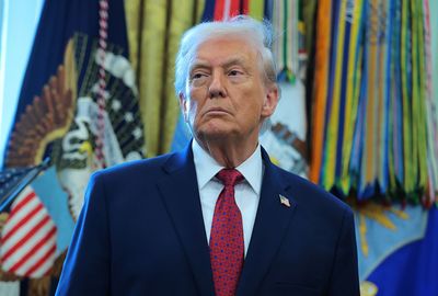 Trump's midterm playbook