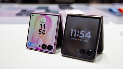 Which flip phone should I buy? Samsung Galaxy Z Flip 8 or Motorola Razr 70 Ultra?