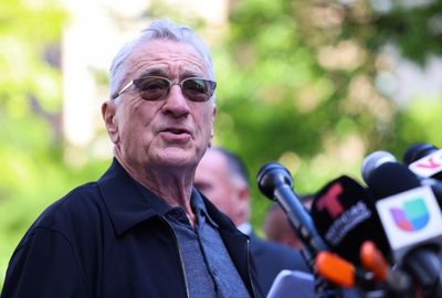 De Niro skewers Trump at SOTU rival