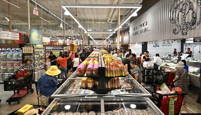 H Mart turns its aisles into a cookbook