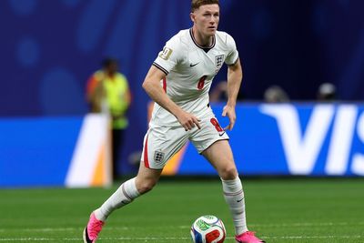 Elliot Anderson aims jibe at Man Utd after completing £116m transfer to City