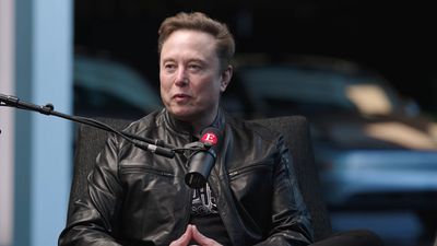 'People Hate You': Elon Musk Turns Tables on Economist Editor With Savage Response Over Public Backlash
