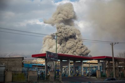 Iran strikes leave US travelers in lurch