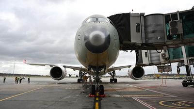 Non-stop flight from Europe touches down in Australia