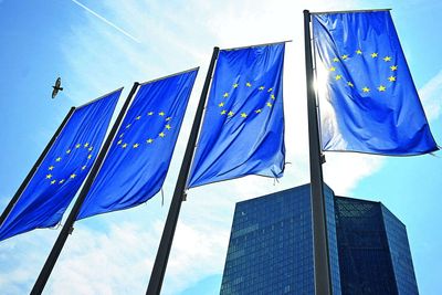 Global market: Euro zone bond yields ease after multi-year highs as oil retreats below $100