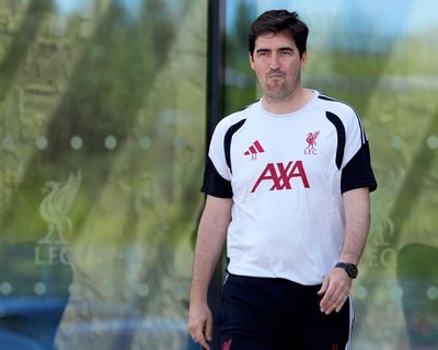 Andoni Iraola backs backroom staff to help cure Liverpool’s set-piece ills