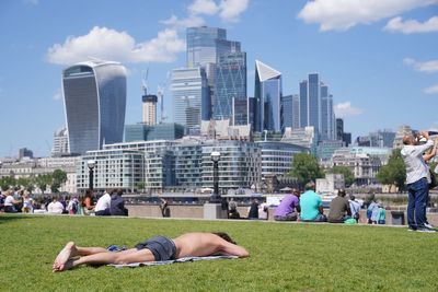 How will UK banks and their customers be affected by the Iran war?