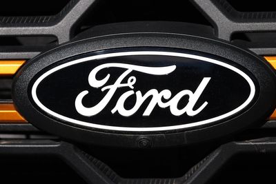 Over half a million Ford Broncos recalled due to engine fire risk
