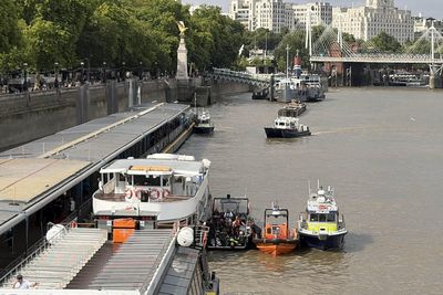 Five officers injured as police boat crashes while rushing to 'person in Thames'