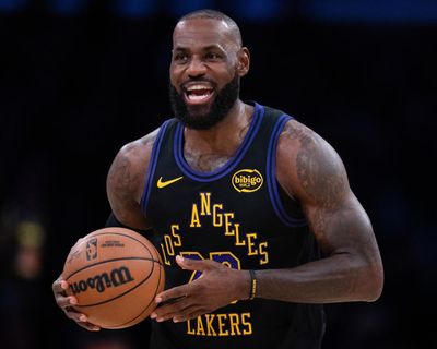 LeBron James set to sign with Philadelphia 76ers in NBA free agency blockbuster
