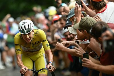 Fears of chaos on L'Alpe d'Huez as crowds pack Alpine climb for Tour de France showdown