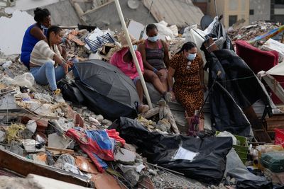 Families still searching for loved ones a month after Venezuela earthquakes, in photos