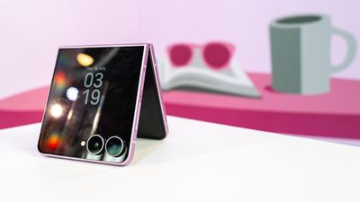 Joining the fold: flexible phones target more consumers