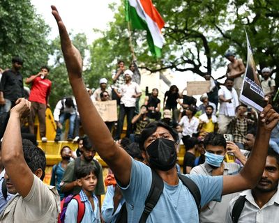 Indian Cockroach activist ends hunger strike after 26 days as protests spread