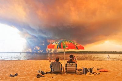 Bordeaux wildfires: Do not cancel travel plans over fires, urges French minister despite major evacuations