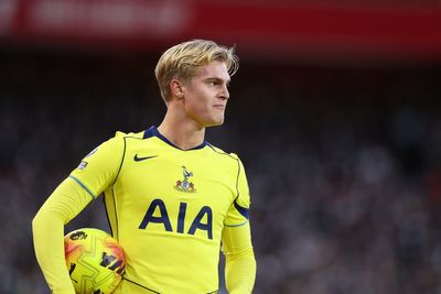 Roberto De Zerbi sends Lucas Bergvall clear transfer message after Tottenham reject offers