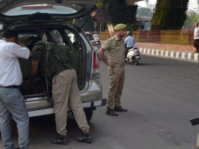 Jammu court directs Pakistan-based terror handler to appear by August 21