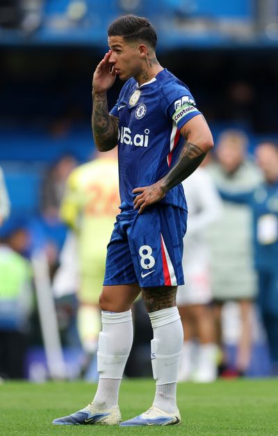 Chelsea told to cash in on Enzo Fernandez this summer as transfer requirement emerges