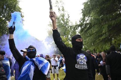 Fifteen arrested after violence breaks out at anti-migrant protest in Glasgow