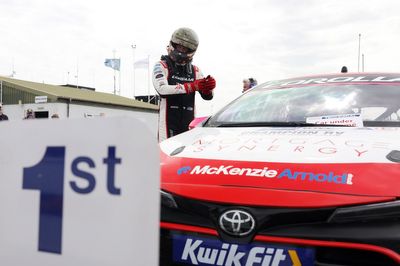 BTCC Thruxton: Cook rustles up a tasty qualifying race win