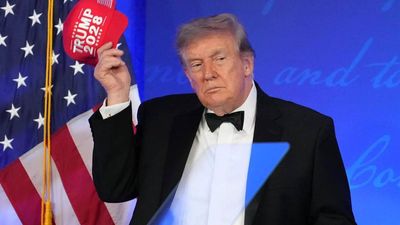 Only in America: Amid the roast, Trump toasts free speech