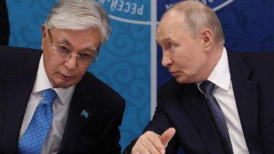Kazakhstan's president urges Putin to ‘freeze’ war in Ukraine