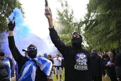 Glasgow anti-migrant march turns violent with police arresting 15 people