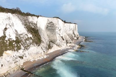 Teenager charged with piloting small boat from France to UK