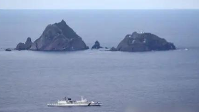 23 missing, 39 rescued after Vietnamese cargo vessel sinks in South China Sea