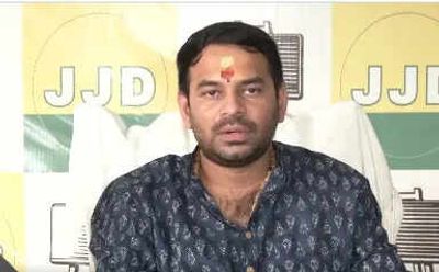 JJD chief Tej Pratap Yadav sent to 14-day judicial custody in Patna NEET protest case