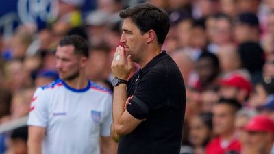 Andoni Iraola Facing Major Injury Crisis Just One Game Into Liverpool Career