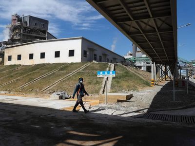 As Zimbabwe's raw lithium ban pays off, ambitions grow