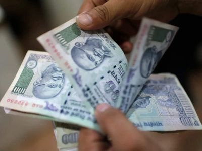 Nepal allows citizens, Indians to carry up to Rs 25,000 in post-2016 Indian currency notes