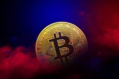 Bitcoin Holds Ground, Meme Coins Diverge, CLARITY Act Looms Large and More: This Week in Crypto