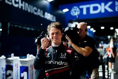 Formula E Tokyo E-Prix: Nyck De Vries wins chaotic race as Jake Dennis takes championship lead