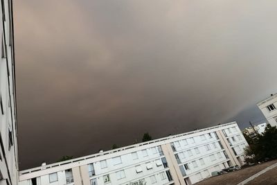 ‘I smell like I’ve been in a barbecue’: Bordeaux resident explains what life in city is like as wildfire edges closer