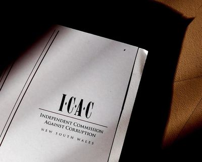 Former NSW Liberal powerbroker at heart of Icac allegations now living in UK and not expected to appear