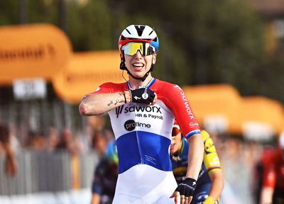 Tour de Pologne Women: Lorena Wiebes charges to stage 3 victory in three-day sweep for GC title