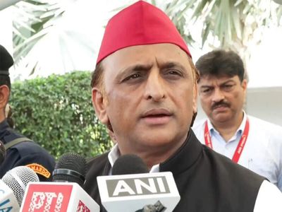 "Will sit together and decide what is to be done": Akhilesh Yadav on Public Examinations Amendment Bill