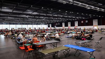 Threatened by fire, Bordeaux is 'ready for anything': mayor