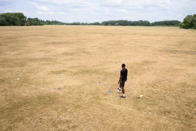 Parched areas of UK get no rain over the weekend amid draught warning
