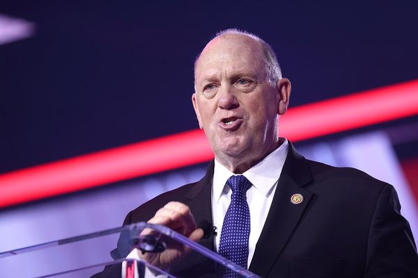 Trump Border Chief Says ICE Officer in Fatal Maine Shooting Should Not Have Passed Background Checks