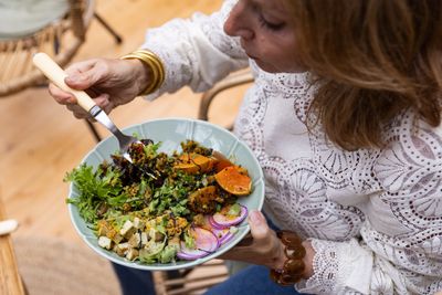 Eating Within a Nine-Hour Window May Help Protect Brain Health and Slow Cognitive Decline in Older Adults, Study Finds
